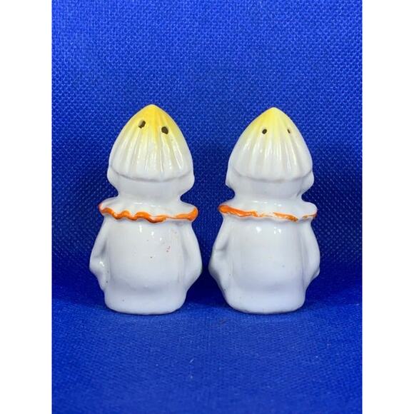 Vintage Porcelain Clown Salt and Pepper Made in Japan - Picture 3 of 4